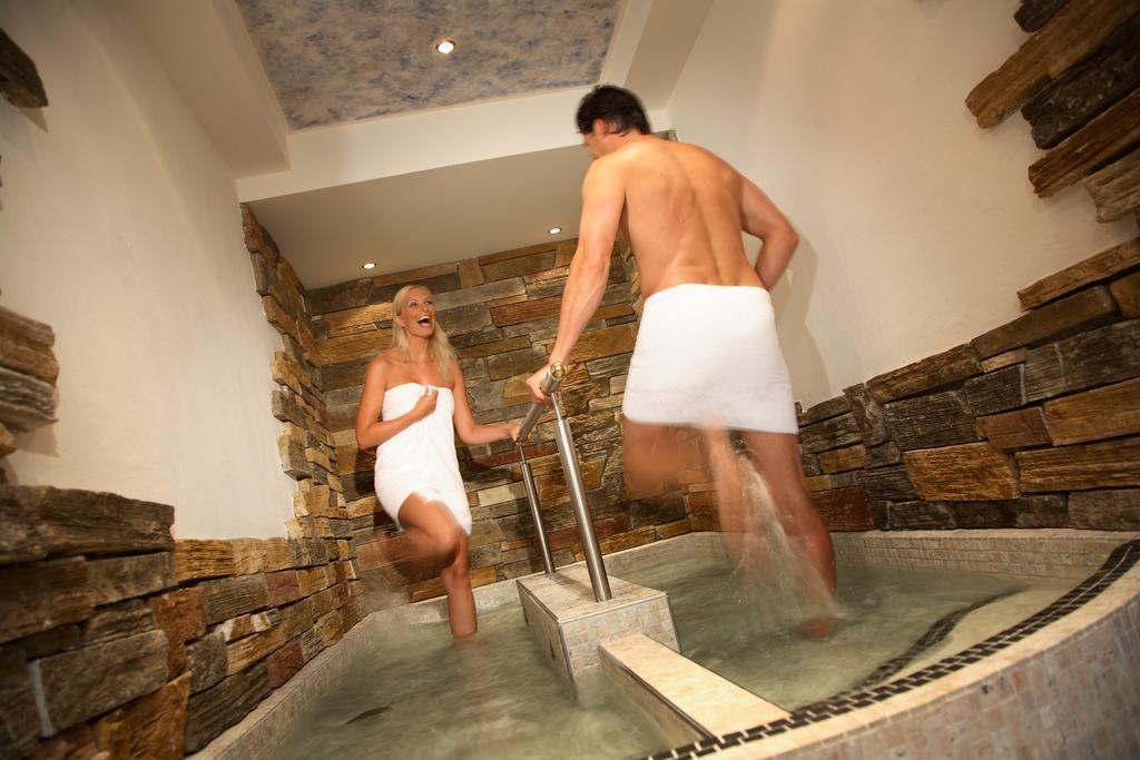 Hotel Dornauhof Финкенберг Екстериор снимка